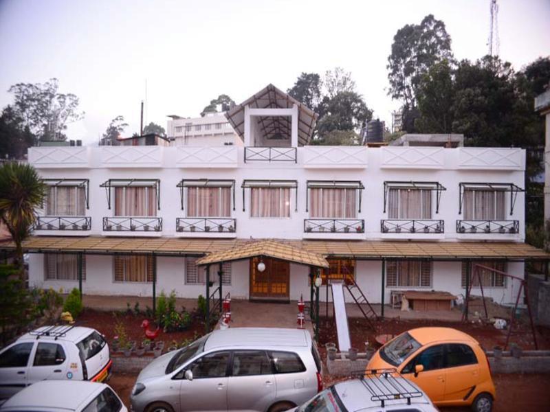 Hotel Sapphire Grand Ooty Kültér fotó