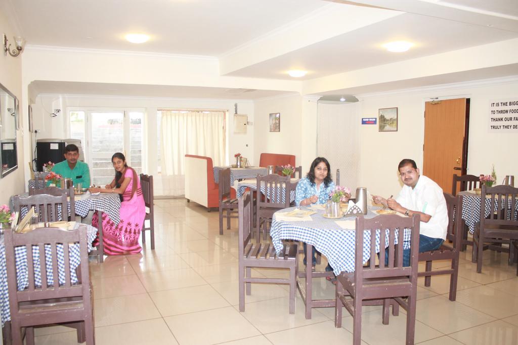 Hotel Sapphire Grand Ooty Kültér fotó