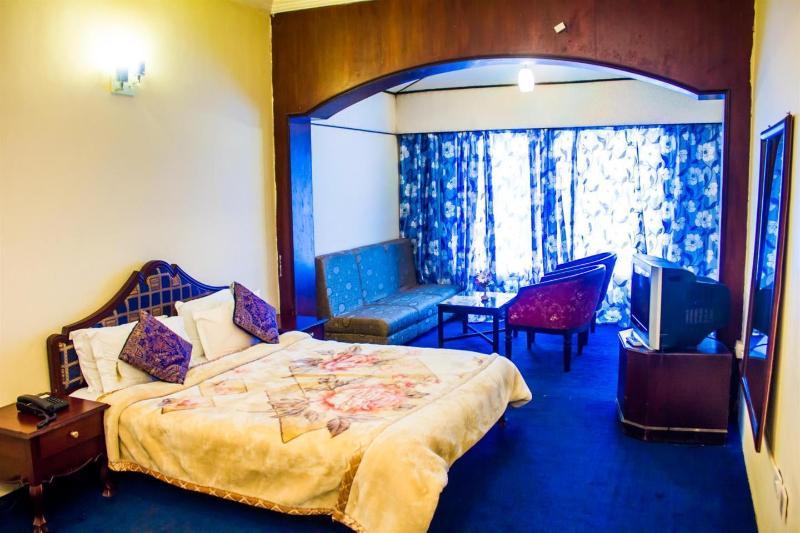 Hotel Sapphire Grand Ooty Kültér fotó